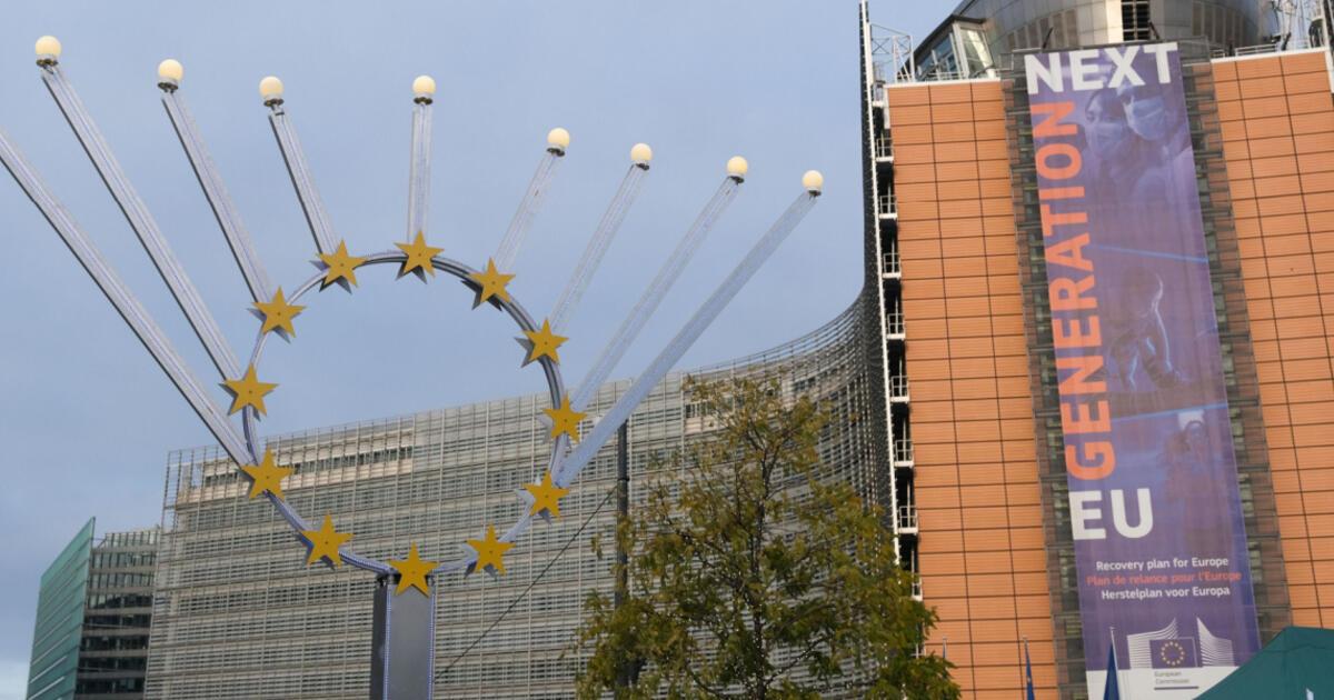 Where Europe Goes Will Jews Follow JPR   Jewish Menorah Next Eu Building 