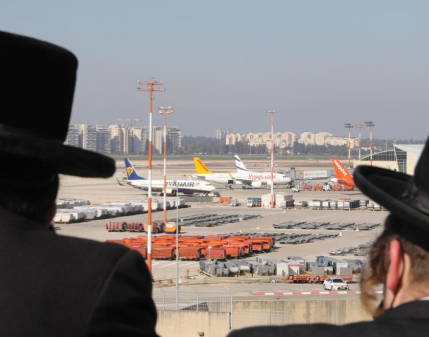 Hasidic Jews in an airport