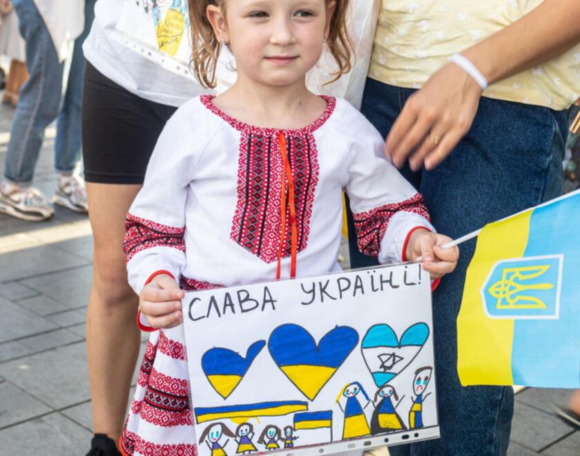 An Ukrainian refugee girl arriving to Israel